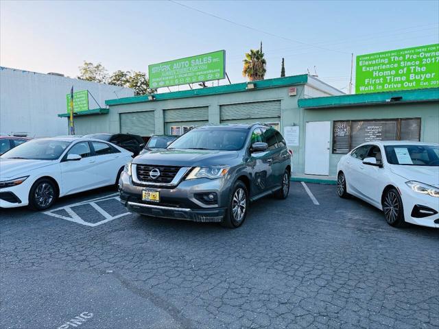 2019 Nissan Pathfinder SL