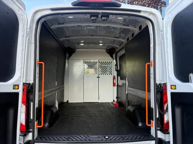 2019 Ford Transit 250 3dr LWB Medium Roof Cargo Van w/Sliding Passenger Side Door