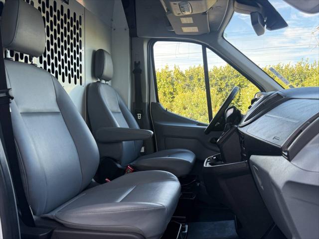 2019 Ford Transit 250 3dr LWB Medium Roof Cargo Van w/Sliding Passenger Side Door
