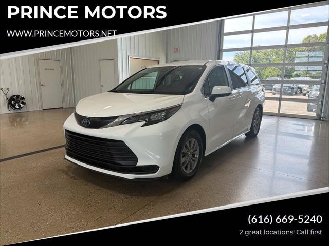 2025 Toyota Sienna LE for sale in Hudsonville, MI