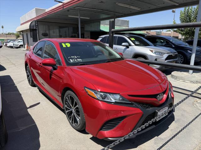 2019 Toyota Camry SE for sale in Livingston, CA