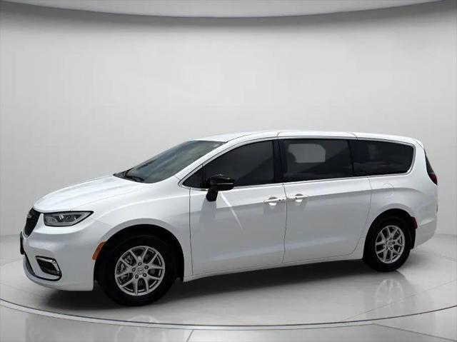 2024 Chrysler Pacifica Touring L for sale in Orlando, FL