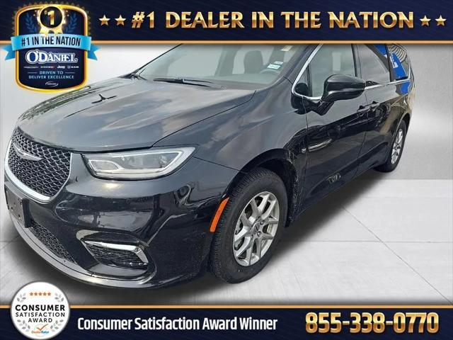 2025 Chrysler Pacifica Select for sale in Fort Wayne, IN