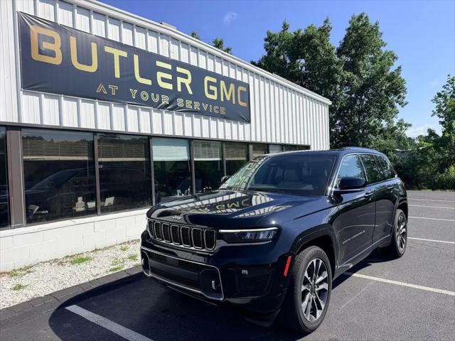 2023 Jeep Grand Cherokee Overland 4x4 for sale in Charlton, MA