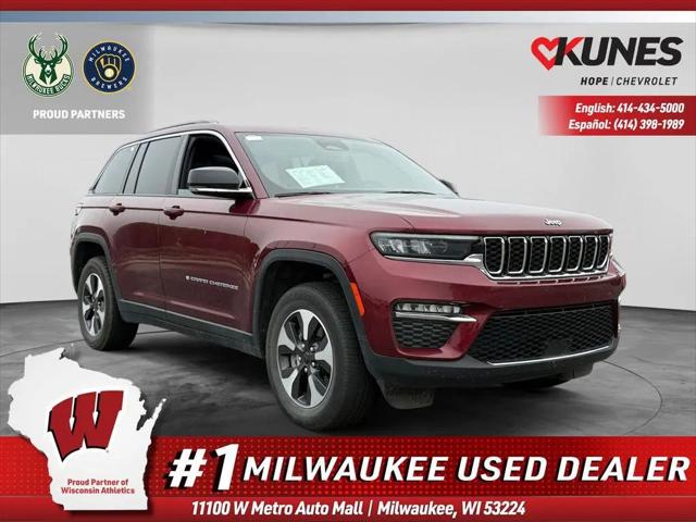 2024 Jeep Grand Cherokee Base for sale in Milwaukee, WI