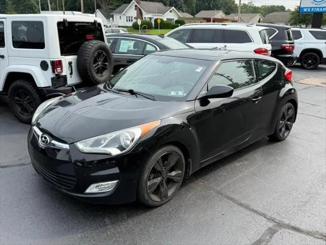 2013 Hyundai Veloster Base w/Black for sale in Painesville, OH