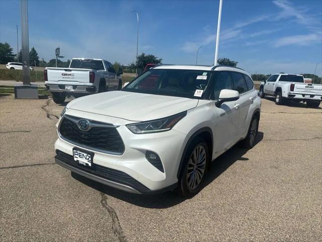 2020 Toyota Highlander Hybrid Platinum for sale in ROCHESTER, MN