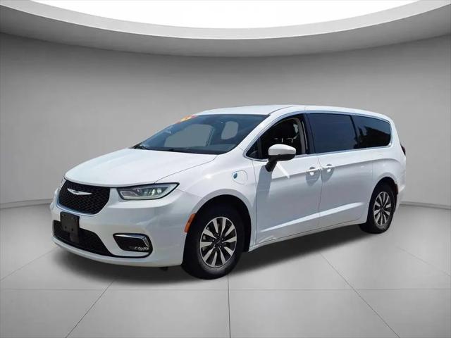 2023 Chrysler Pacifica Hybrid Touring L for sale in Goldsboro, NC