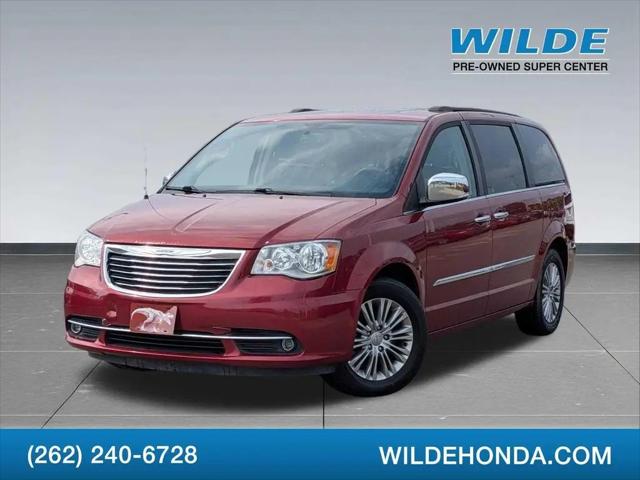 2016 Chrysler Town & Country Touring-L Anniversary Edition for sale in Waukesha, WI