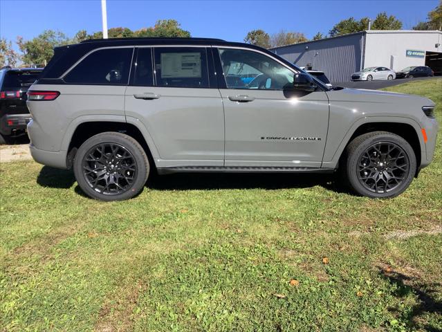 2027 Jeep Grand Cherokee GRAND CHEROKEE SUMMIT 4X4 2027 Jeep Grand Cherokee GRAND CHEROKEE SUMMIT 4X4