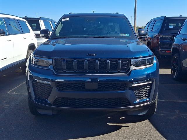 2027 Jeep Grand Cherokee GRAND CHEROKEE LIMITED 4X4