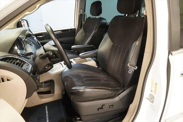 2014 Chrysler Town & Country Touring-L 30th Anniversary for sale in Strongsville, OH
