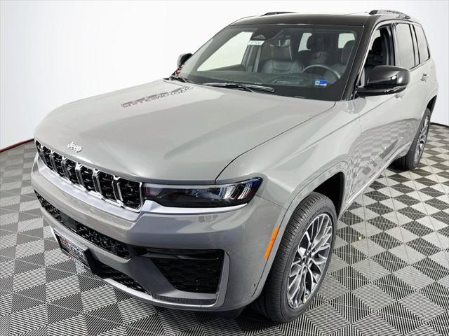 2027 Jeep Grand Cherokee GRAND CHEROKEE SUMMIT 4X4 2027 Jeep Grand Cherokee GRAND CHEROKEE SUMMIT 4X4