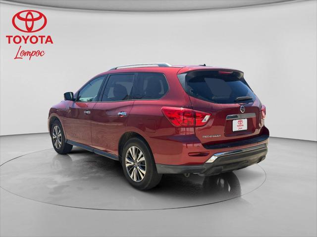 2017 Nissan Pathfinder SL