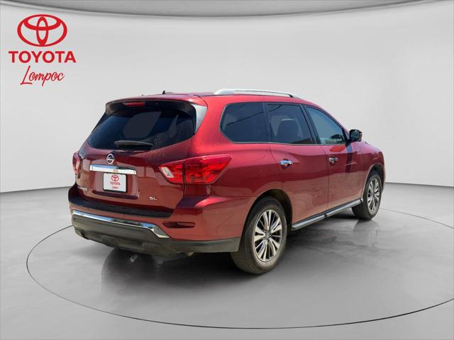 2017 Nissan Pathfinder SL