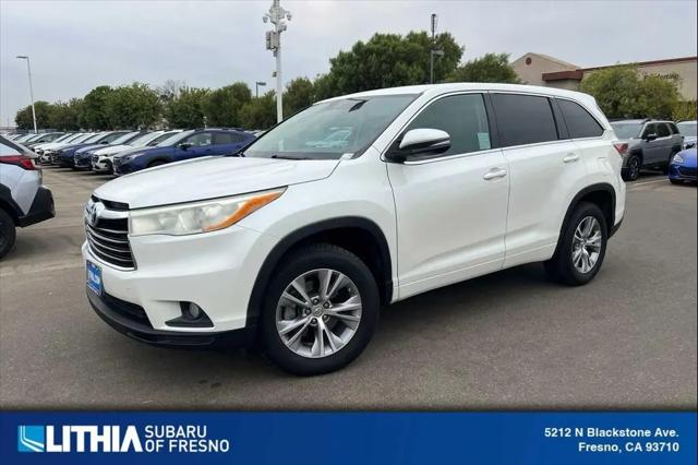 2014 Toyota Highlander LE Plus V6 for sale in Fresno, CA