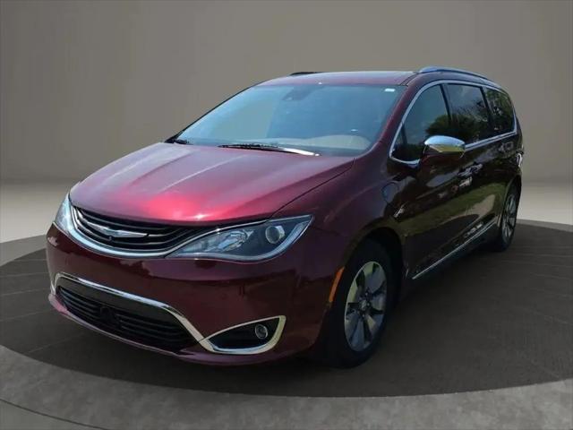 2018 Chrysler Pacifica Hybrid Limited for sale in Jordan, MN