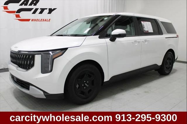 2025 Kia Carnival MPV LXS for sale in Shawnee, KS