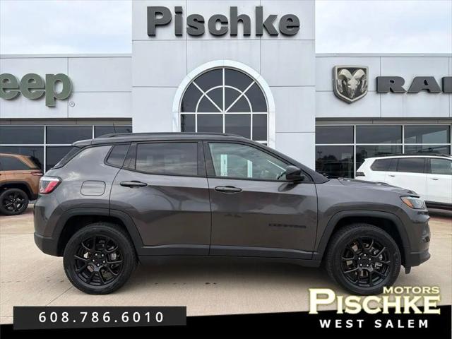 2023 Jeep Compass Altitude 4x4 for sale in West Salem, WI