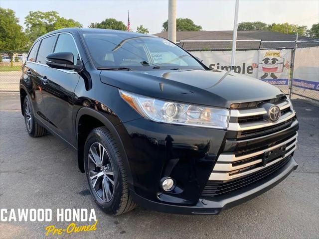 2019 Toyota Highlander LE for sale in Port Huron, MI