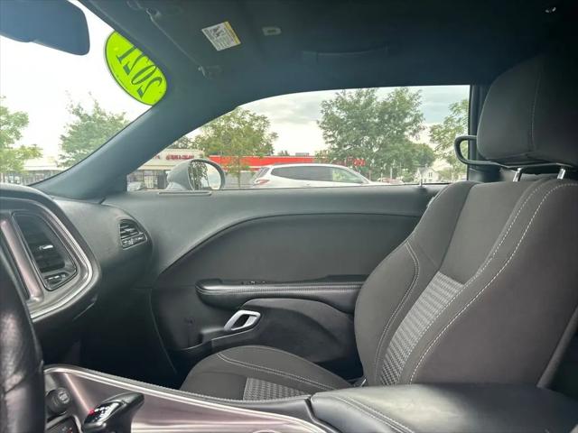 2021 Dodge Challenger SXT