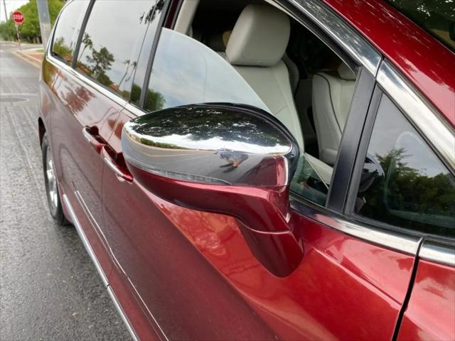 2018 Chrysler Pacifica Hybrid Limited
