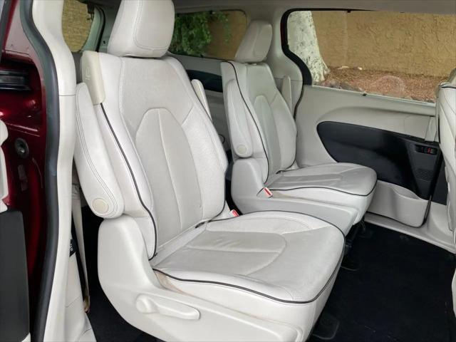 2018 Chrysler Pacifica Hybrid Limited
