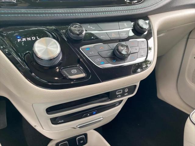 2018 Chrysler Pacifica Hybrid Limited