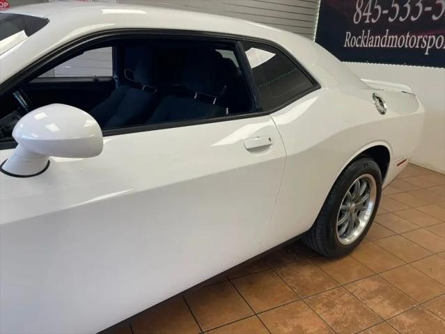 2021 Dodge Challenger SXT