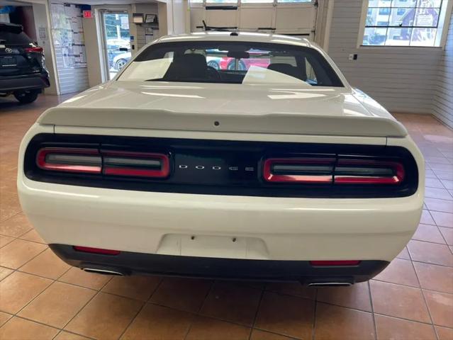 2021 Dodge Challenger SXT