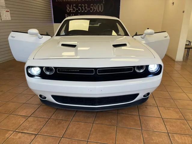 2021 Dodge Challenger SXT