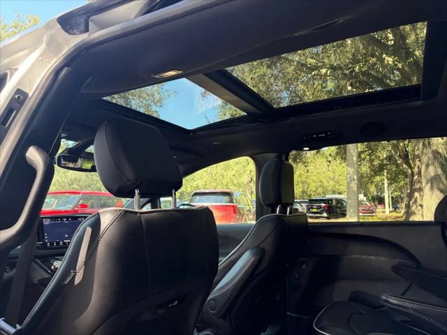 2025 Chrysler Pacifica Limited