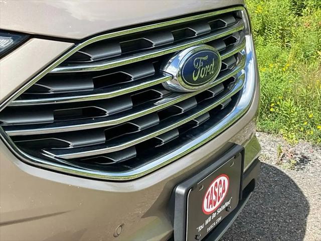 2020 Ford Edge Titanium
