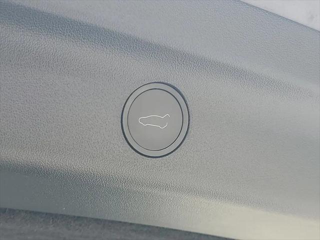 2025 Tesla Model Y Long Range Dual Motor Rear-Wheel Drive