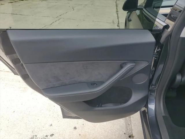 2025 Tesla Model Y Long Range Dual Motor Rear-Wheel Drive