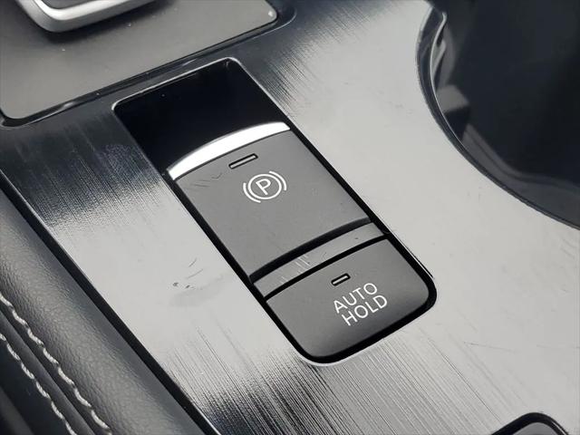 2025 Nissan Rogue Platinum FWD