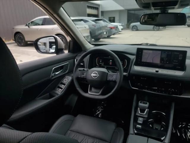 2025 Nissan Rogue Platinum FWD