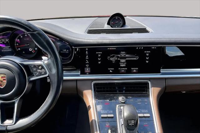 2018 Porsche Panamera 4