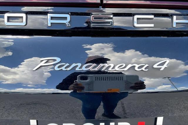 2018 Porsche Panamera 4