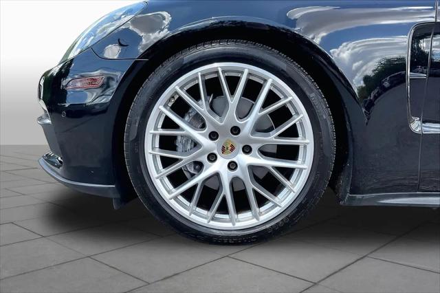 2018 Porsche Panamera 4