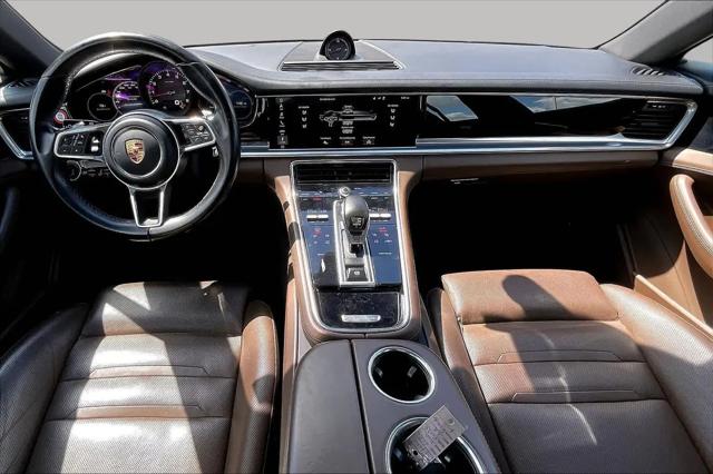 2018 Porsche Panamera 4