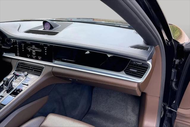 2018 Porsche Panamera 4