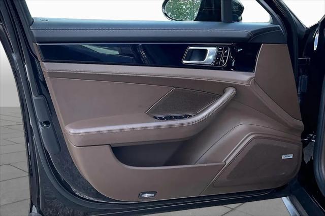 2018 Porsche Panamera 4