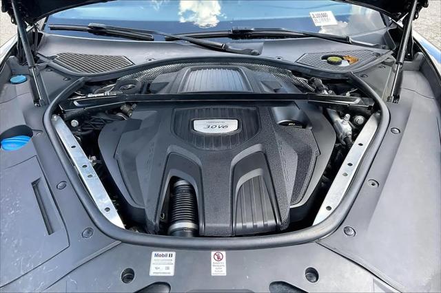 2018 Porsche Panamera 4