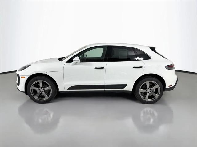 2022 Porsche Macan Macan