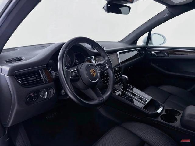 2022 Porsche Macan Macan