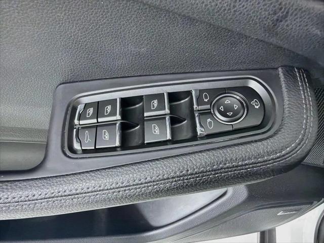 2022 Porsche Macan Macan