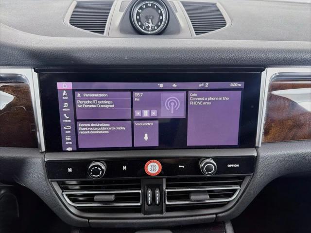 2022 Porsche Macan Macan
