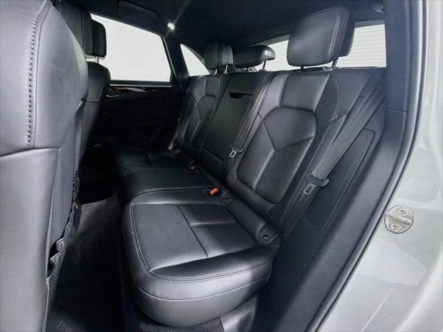 2022 Porsche Macan Macan