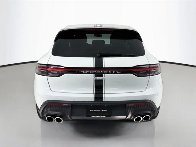 2022 Porsche Macan Macan